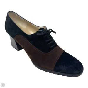 Arca Suede Lace Up Heeled Oxfords Designer By Ferragamo In Black & Brown, Size: 8.5