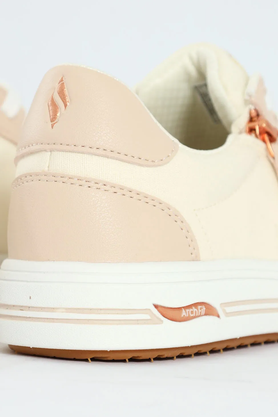 Arch Fit Arcade Sneaker - Off White