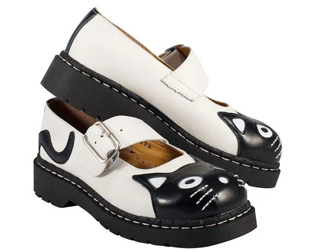 TUK-T2006-Black-White-Size 11-Clearance